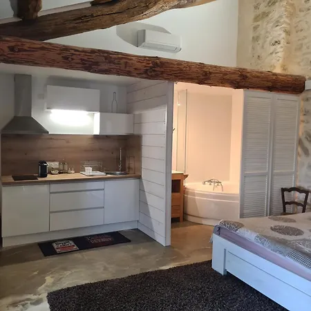 2 Adultes Dans Un Mas Charme Et Calme Assure Servas (Gard)