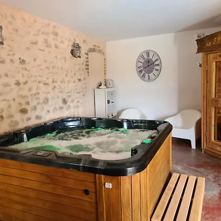 Apartmán 2 Adultes Dans Un Mas Charme Et Calme Assure Servas (Gard)